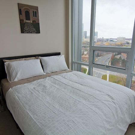 Maplewood Furnished Suites Mississauga Exterior photo