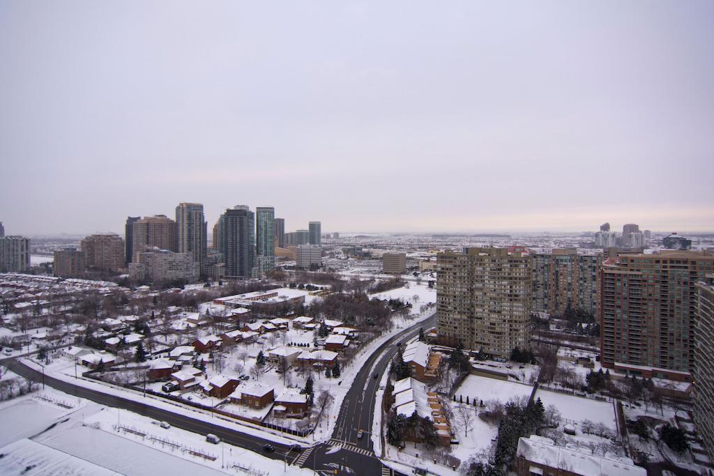 Maplewood Furnished Suites Mississauga Exterior photo