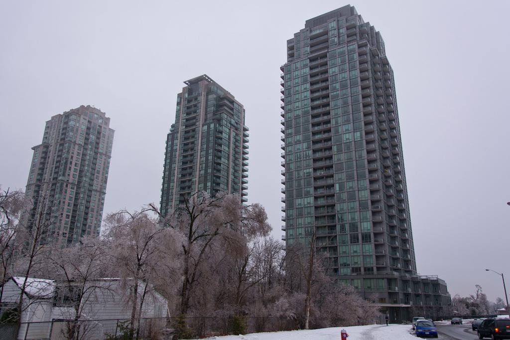 Maplewood Furnished Suites Mississauga Exterior photo