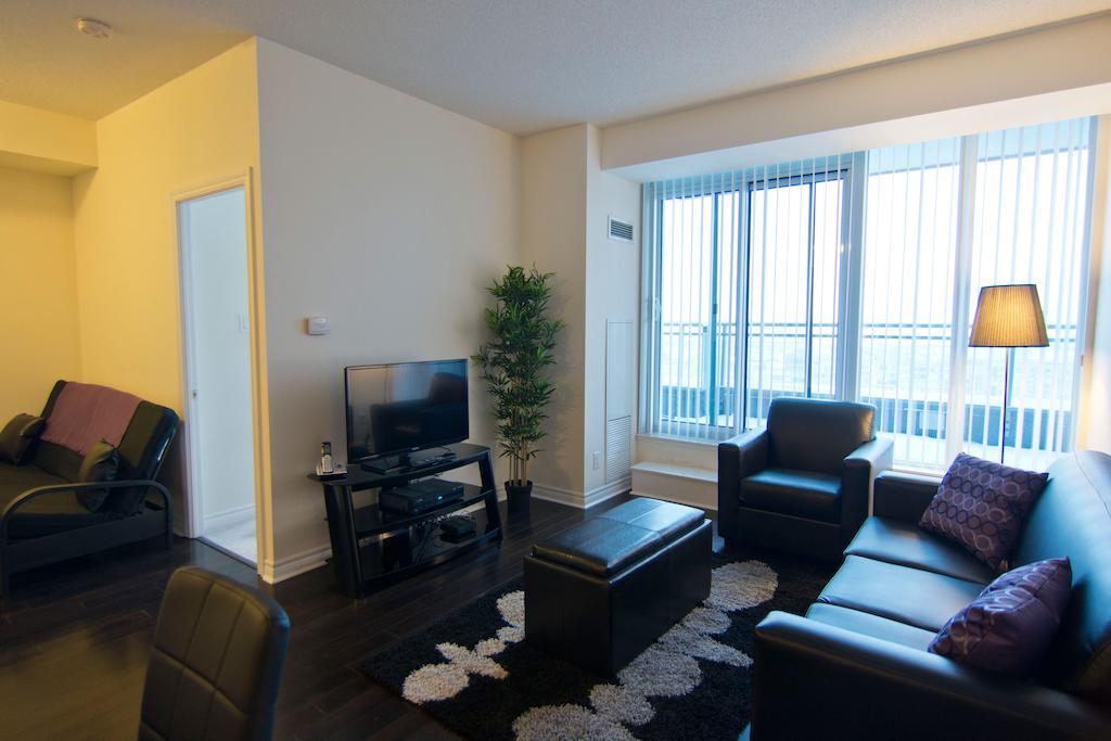 Maplewood Furnished Suites Mississauga Exterior photo